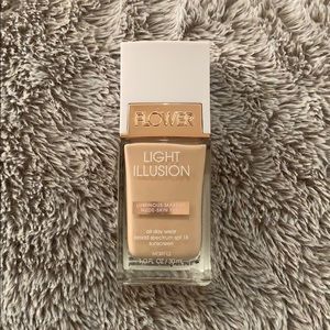 Flower Beauty luminous makeup foundation
